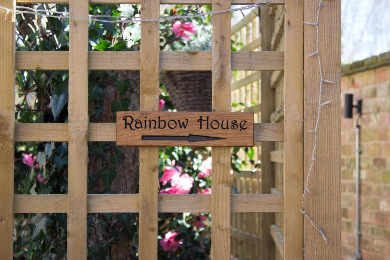 Rainbow House - Entire Place Lutterworth Esterno foto